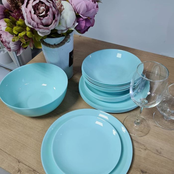 Продам красивый Luminarc 19 -предметов на 6 персон. Оригинал