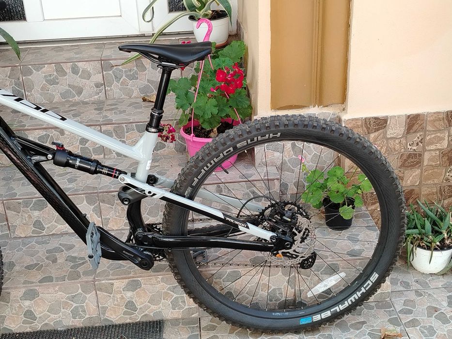 Bicicleta Polygon Siskiu T7 Gray Black 29"