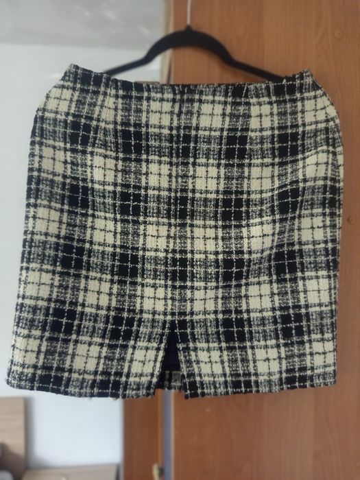 Дамски костюм M размер