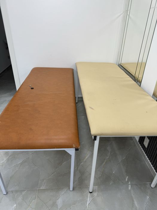 Кушетка б/у  2шт