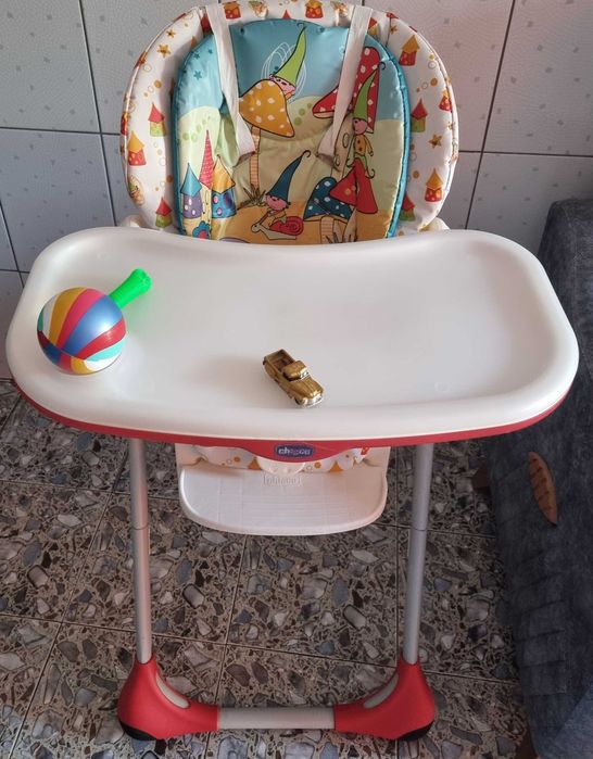 Vând scaun chicco