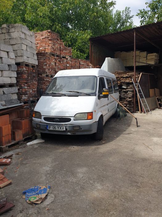 Ford Transit 130 Microbuz