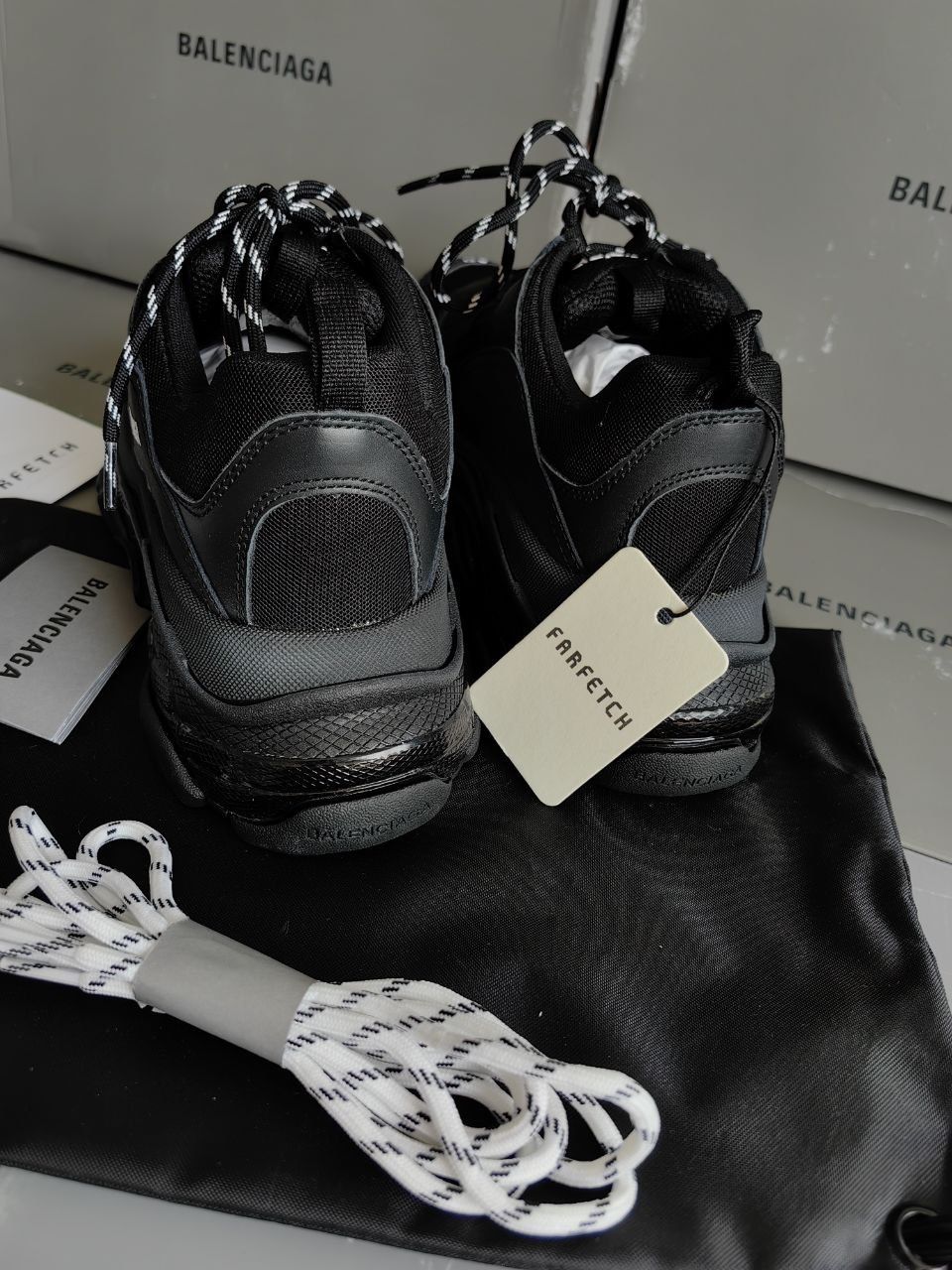 Обувки BALENCIAGA Triple S сникърси кецове