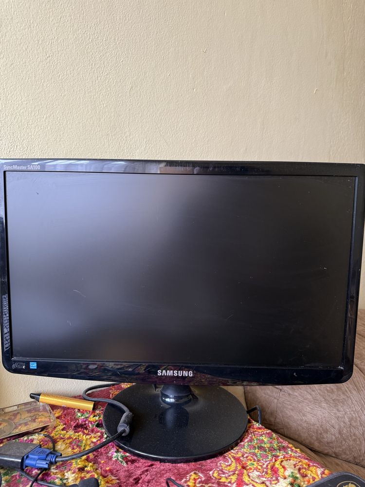 Samsung  60HZ  - Спешно