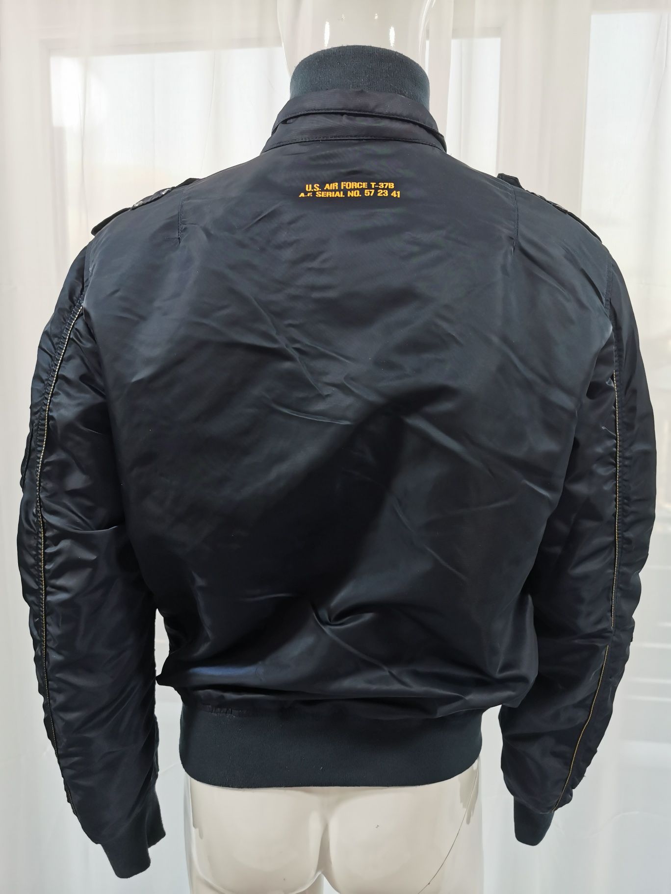 Geaca originala bomber Alpha Industries M