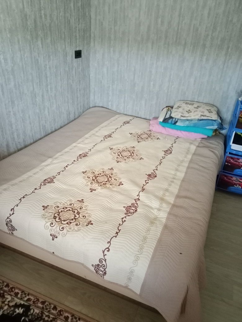 Диван сатылады еки адамдык
