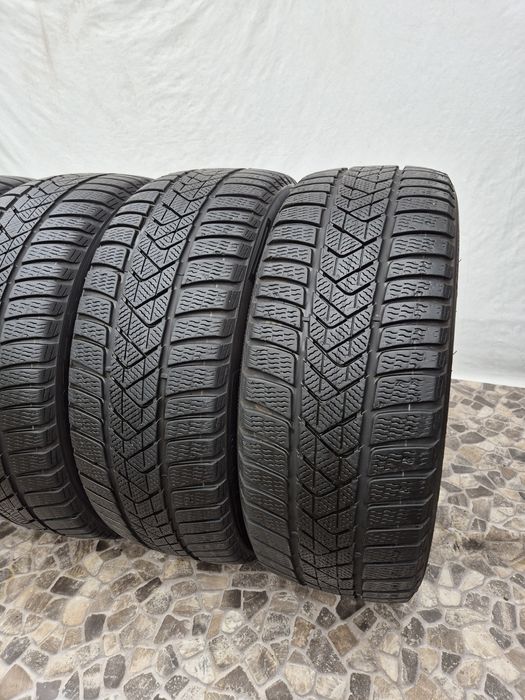 4бр 225 50 18 Pirelli Runflat зимни - 21г