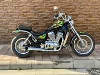 Suzuki Intruder VS700