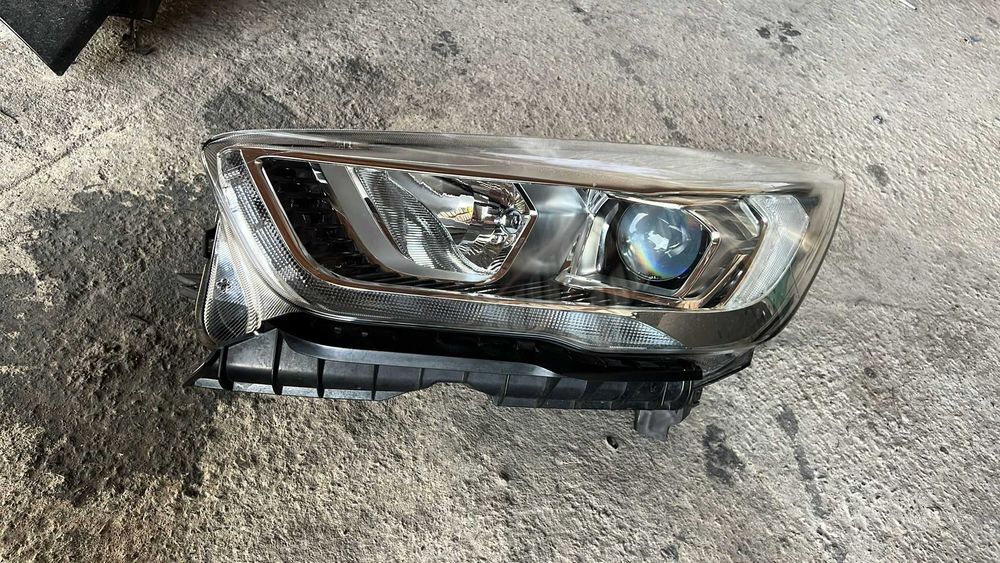 Far stanga dreapta Ford Kuga 2 2017 facelift