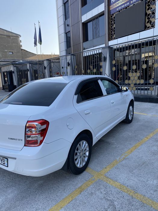 Cobalt 2019 avtomat, metan gazli sotiladi.