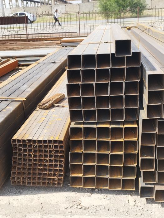 Труба угольник арматура