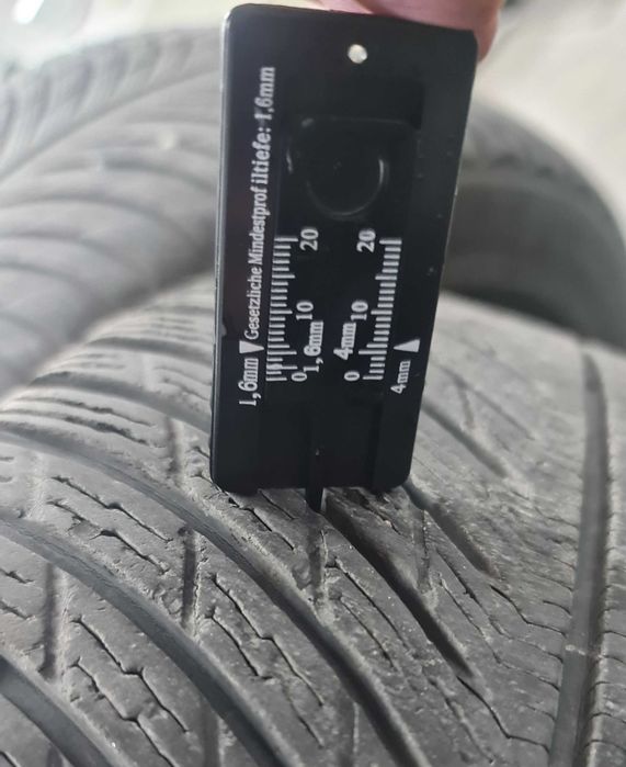 Гуми Мишелин pilot alpine 5 SUV 255x45x20