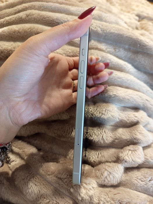 Vand iphone 15 plus