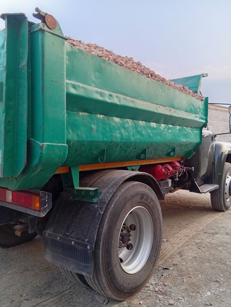 Zil maskovski. Narxi 11500 kelishiladi.
