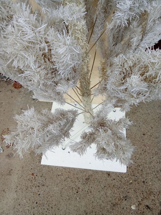 Елха в бяло -170 см
