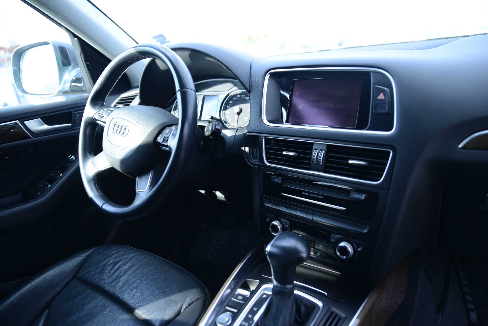 Audi Q5 2.0 TFSI * FACELIFT* Pano*