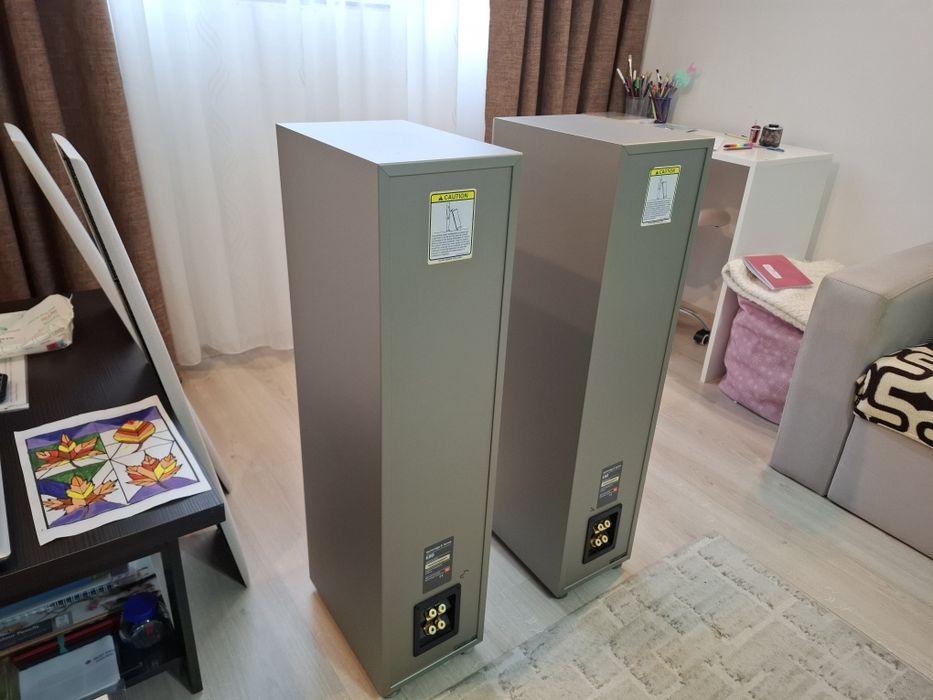 Boxe/Coloane JBL E80 100W