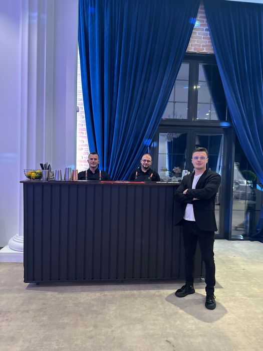 Cocktail Bar Mobil by Oana Lucian