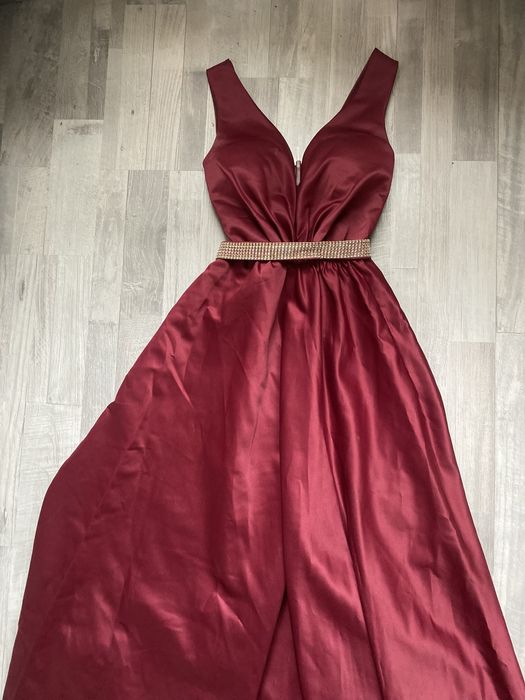 Официална рокля