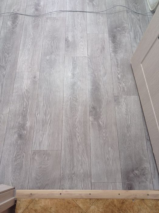 Новый линолеум в рулоне