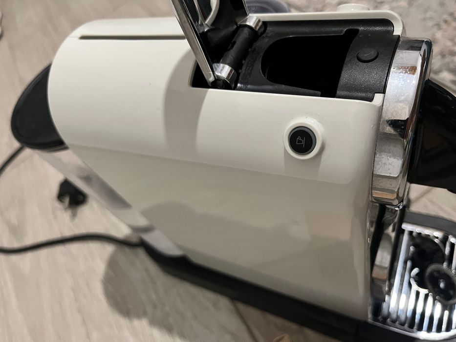 Кафемашина Nespresso