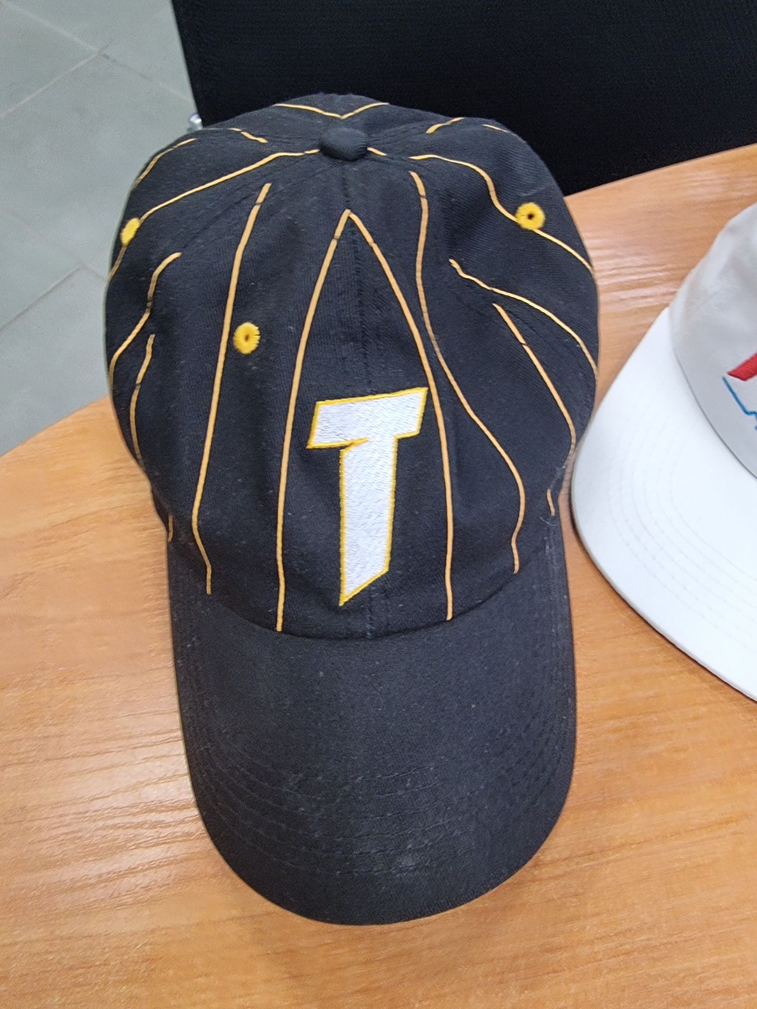 Thrasher Cap  Mag Logo Snapback Pink Floral шапка скейтборд