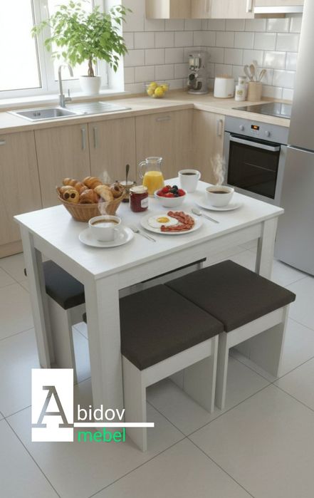 Лучшая цена.  Кухонный набор.  Стол и 4 мягкие табуретки . Торопитесь!