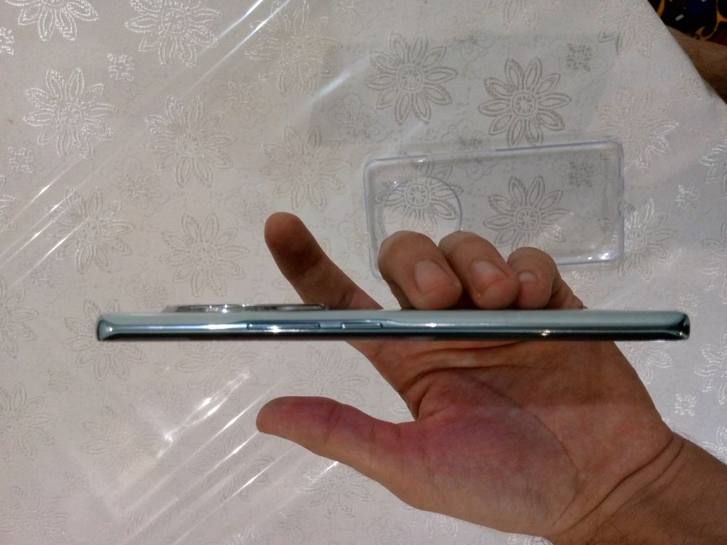 Honor 9c 12/256.