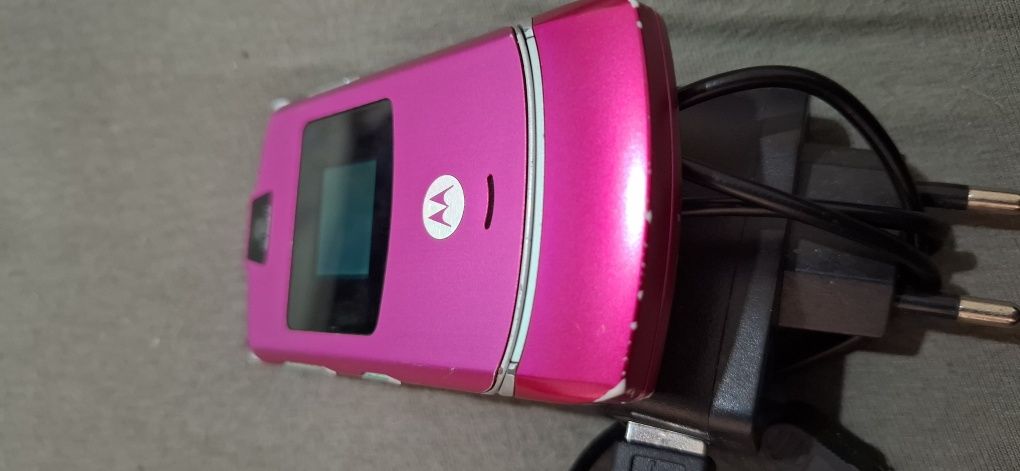 Motorola razr v3 за батерия