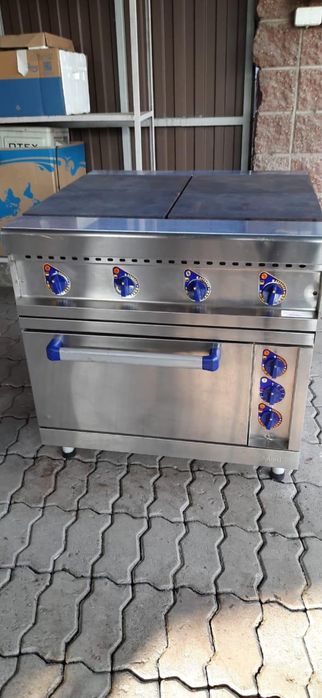 Электроплита с духовкой б/у в хорошем состоянии