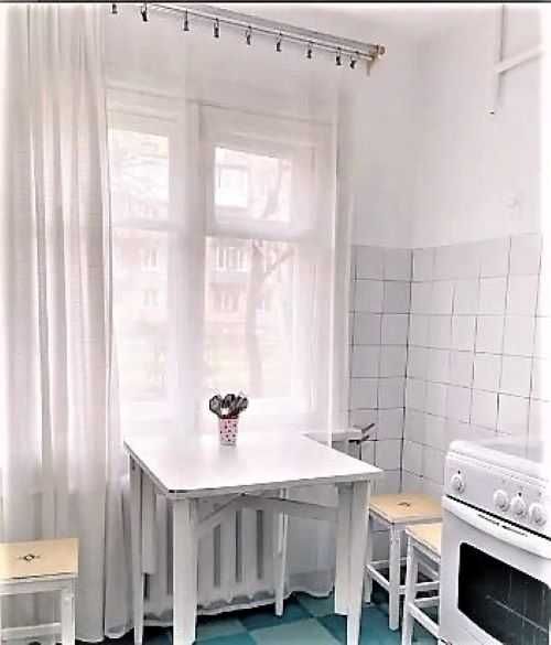 Продам 3х,  -ул. Бурова23- Волна/Рынок- 1этаж, цена=17млн