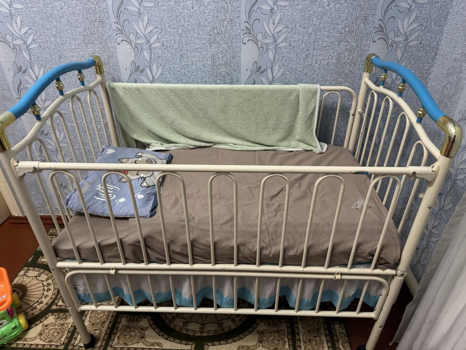 Кровать детский !