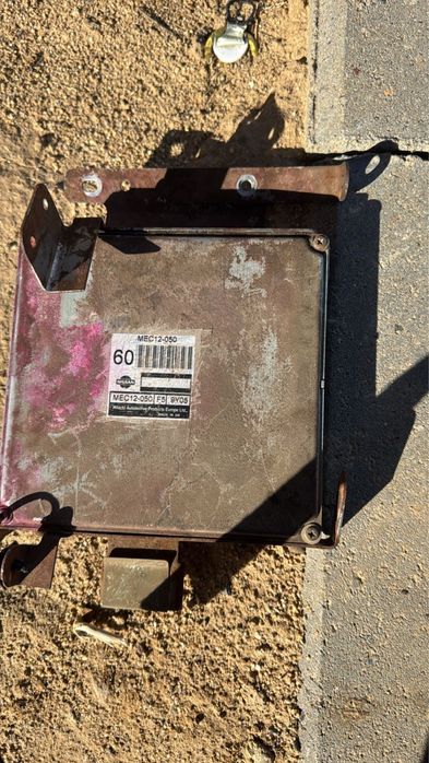 Ниссан примера п11+ объем-2 трамблер рабочий и эбу-мобилайзер