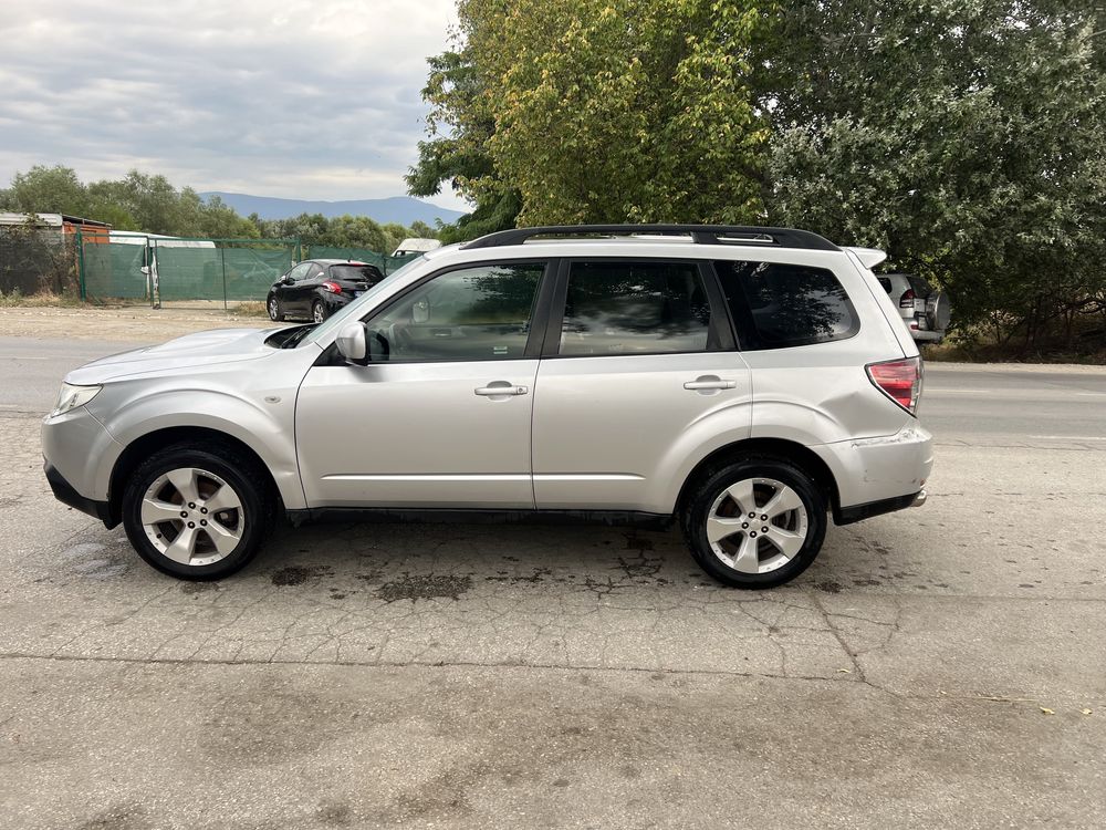 Subaru Forester 2.0D 2010г. на части