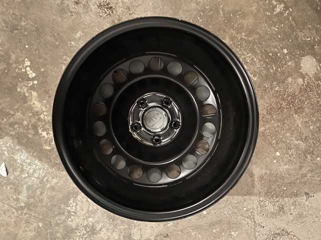 Jante originale Audi A4 (7Jx16 ET39 pt. 225/55 R16)