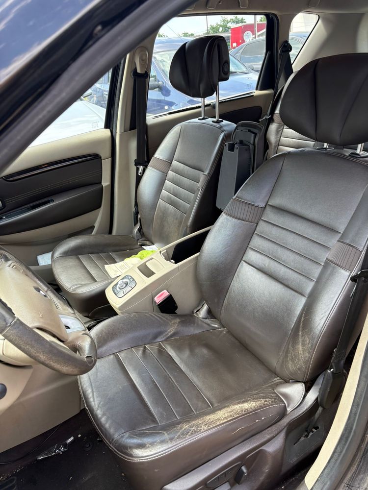 Dezmembrez Renault Scenic 2.0 Benzina Automat