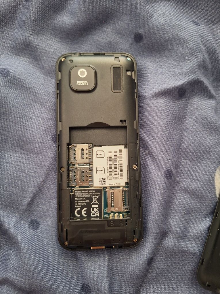 Telefoane cu butoane maxcom mm248
