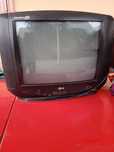 LG TELEVIZOR  ishlaydi  2000 yil
