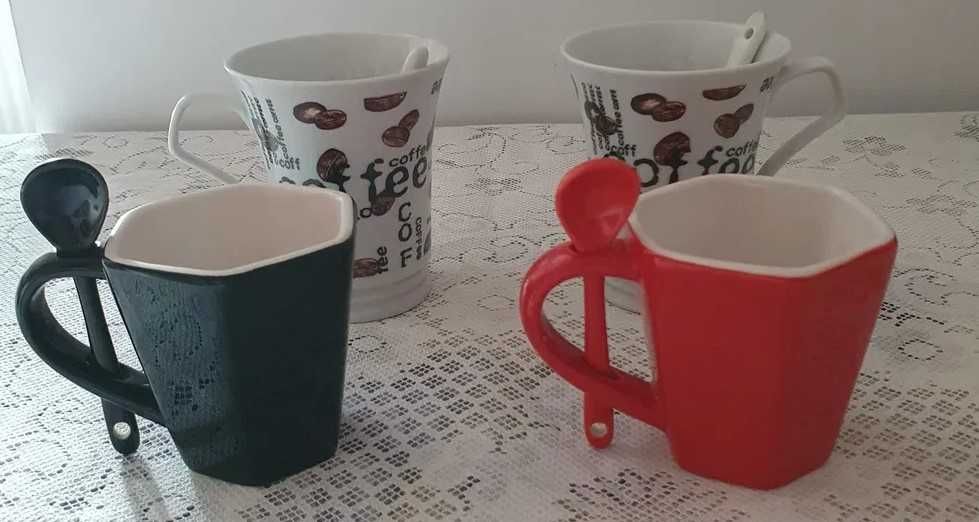 Seturi vintage de ceșcute de cafea