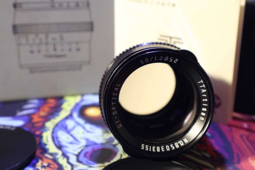 Obiectiv TTArtisan 50mm F1.2 - Canon EOS-M