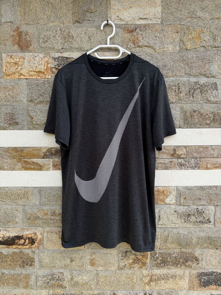 Мъжка тениска Nike