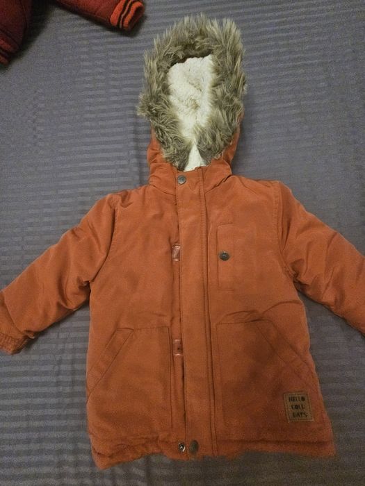 Vand geaca iarna fata / baiat , marimea 98 / 104, noua