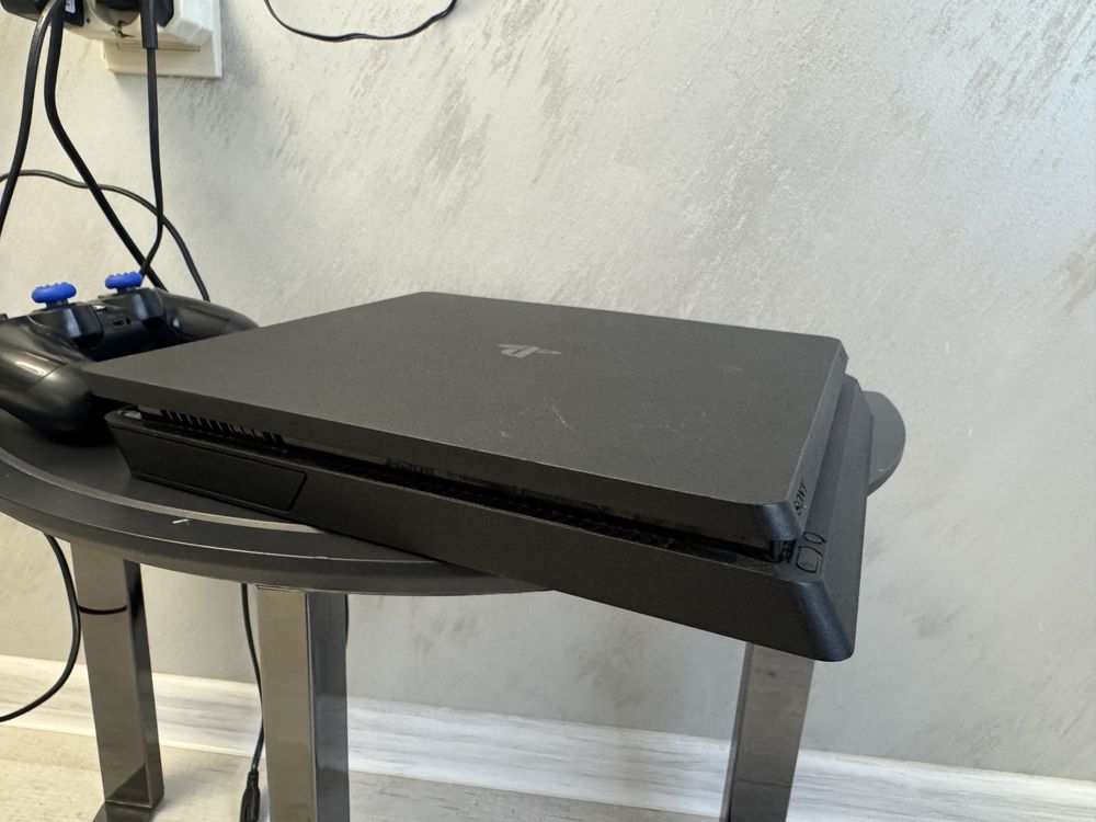 PlayStation 4 500GB