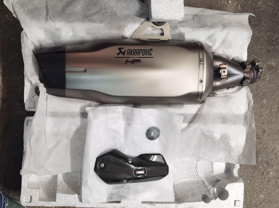 Akrapovic HP за BMW r1200gs / r1250gs