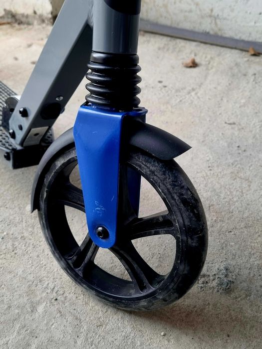 Trotinetă pliabilă Crivit + cască de protecție marimea S (53-56)