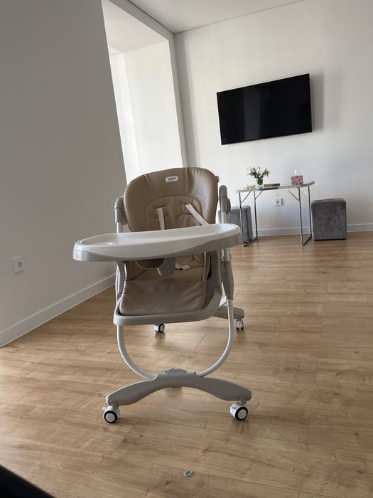 Детский стул,в отличном состоянии хорошая фирма,брали за 45 тыс