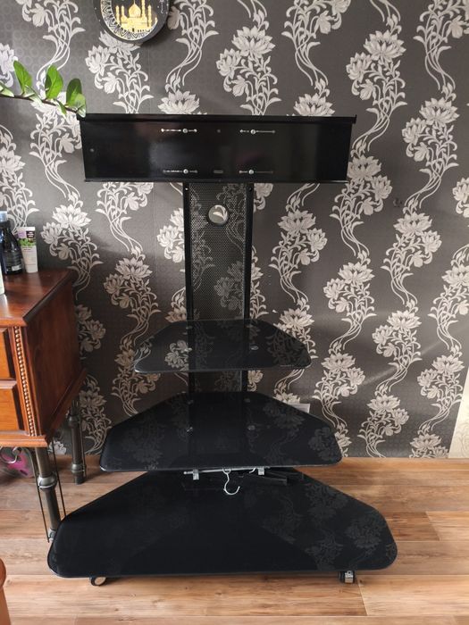 Тумба для ТВ с Кронштейном.