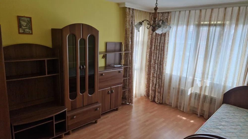 Тристаен апартамент в ж.к. Малинова долина.