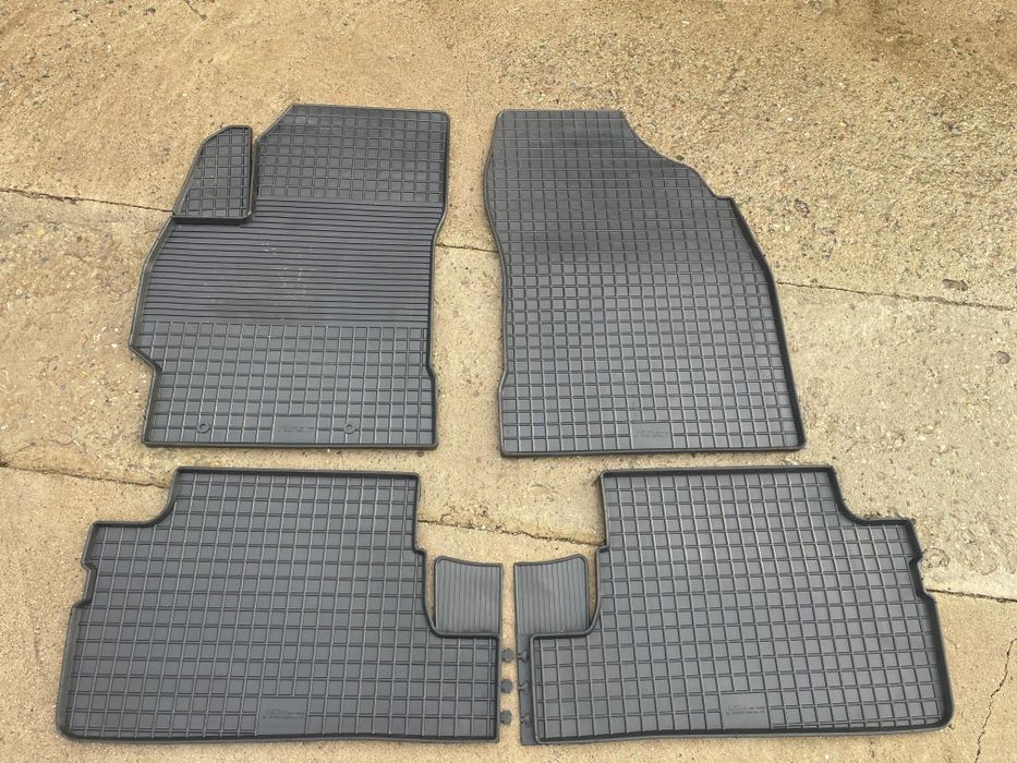 Резиновый полик новый