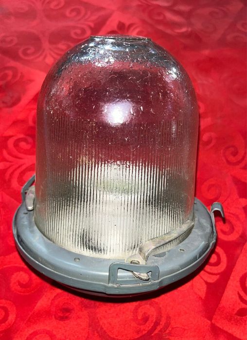 Продам светильник уличный